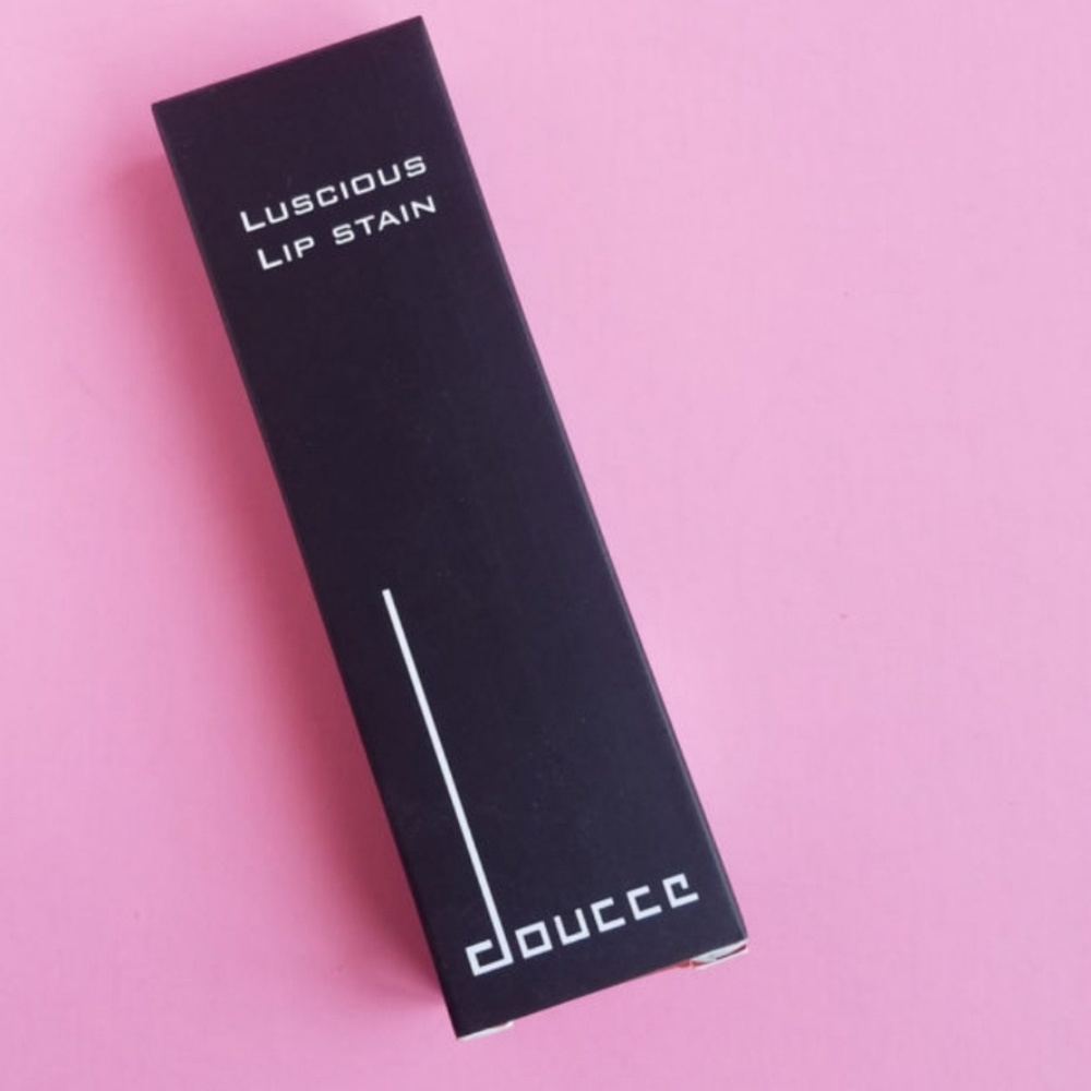 Luscious lip stain